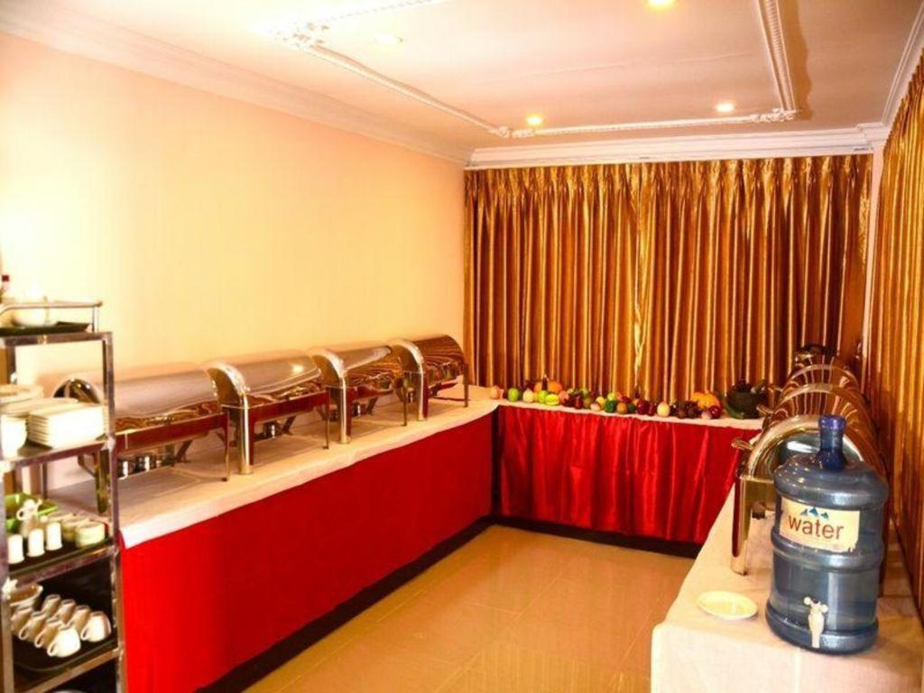 Real Link Hotel Rangun Zewnętrze zdjęcie