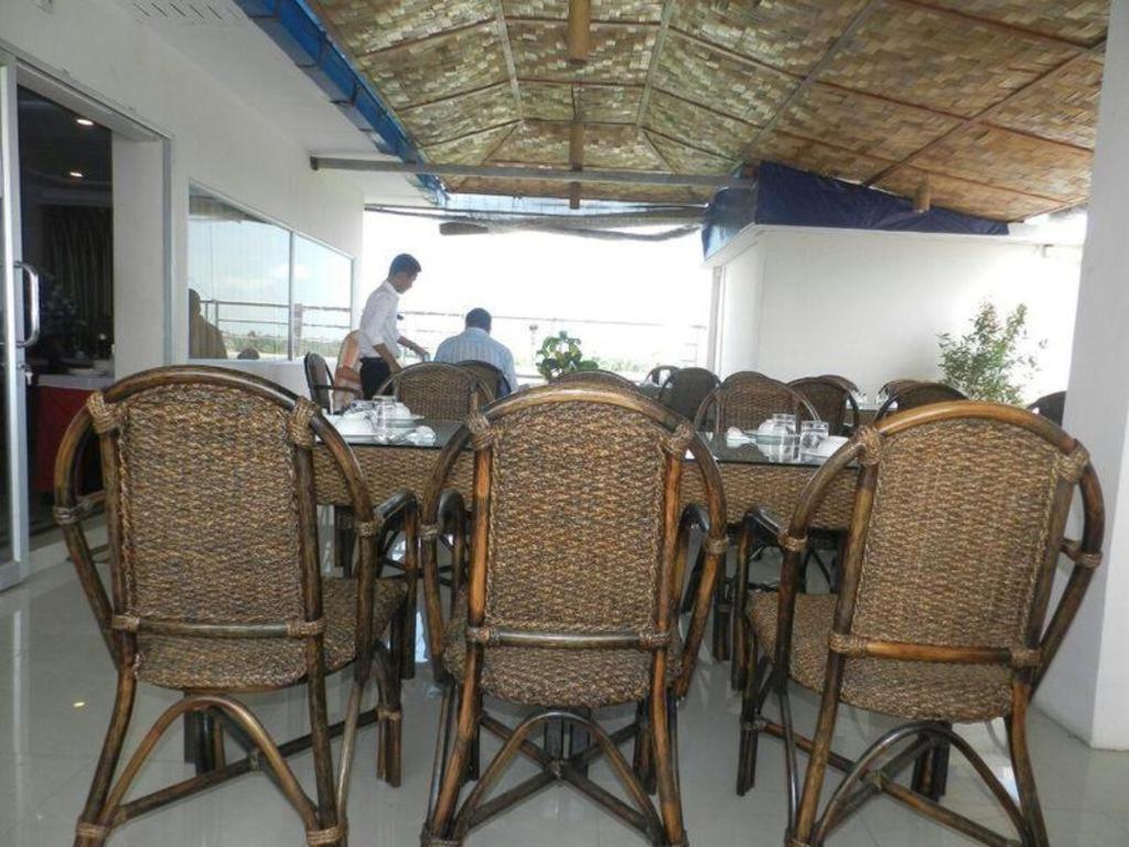 Real Link Hotel Rangun Zewnętrze zdjęcie